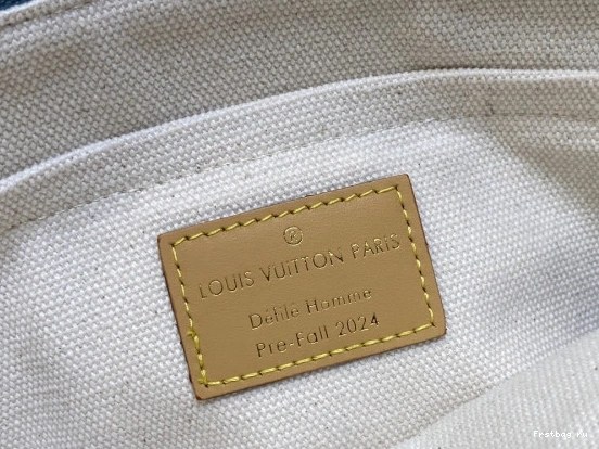First bag ru VUITTON POCHETTE LOUIS TO-GO-30*21.5*2cm 0712